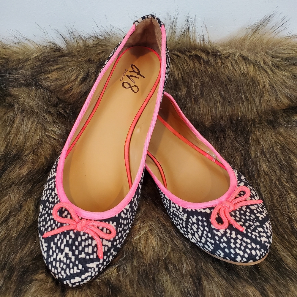 Dolce Vita DV8 Snake Print Pink Trim Flats Shoes Size 7.5 Womens